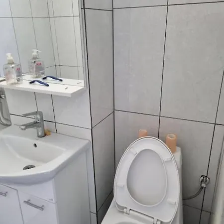 Happy Apartment *