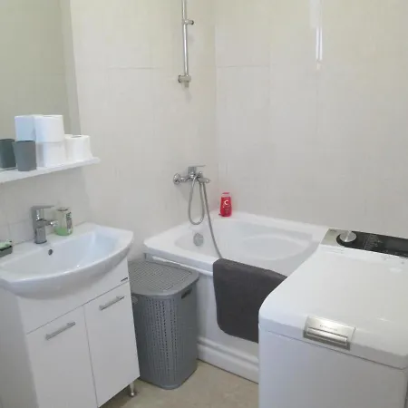 Happy クラヨーヴァ